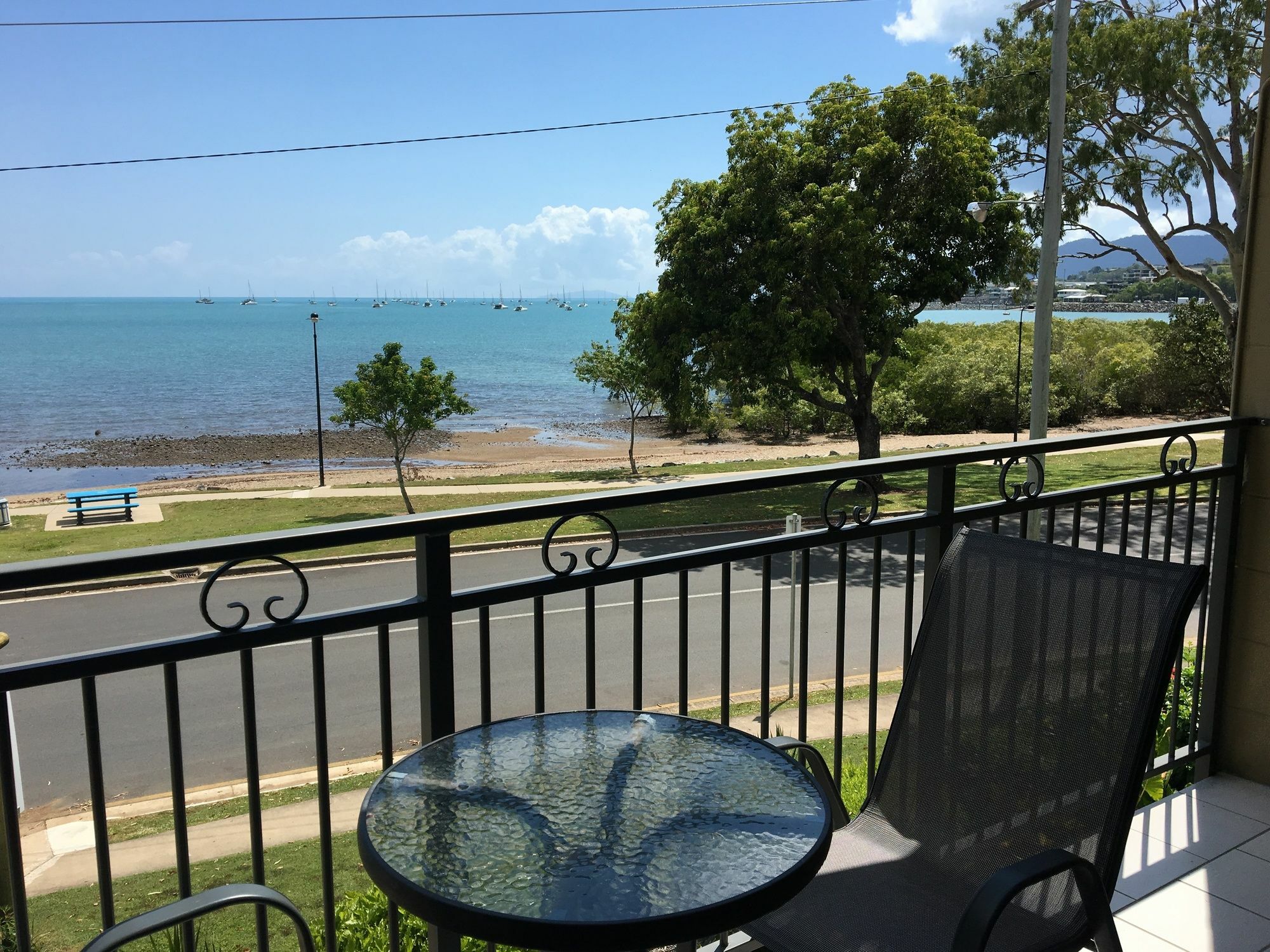 Whitsunday Waterfront Apartments Airlie Beach Εξωτερικό φωτογραφία